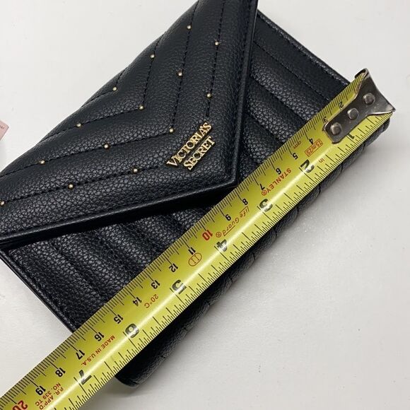 NEW Victoria's Secret V-Quilt Metallic Wallet w/ Wrist Strap black bag - Picture 6 of 7
